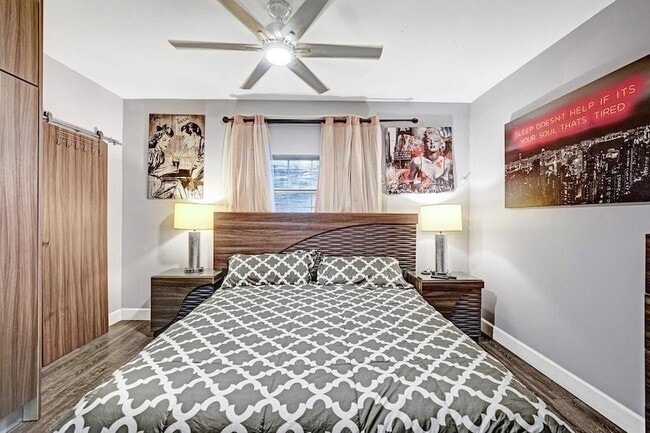 Building Photo - 2000 Jackson St