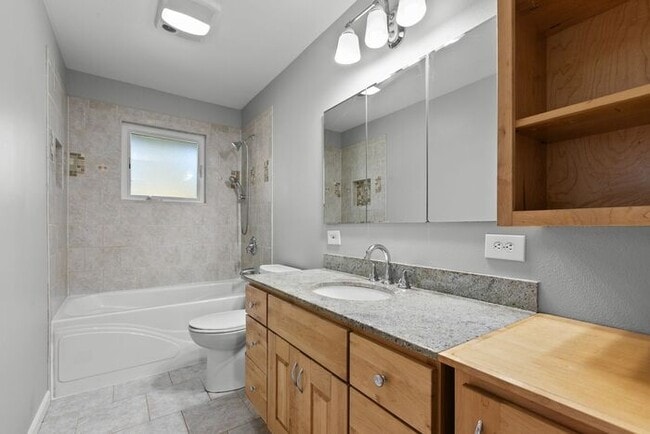 Building Photo - Freshly Updated West Seattle Rambler w/ Ai...