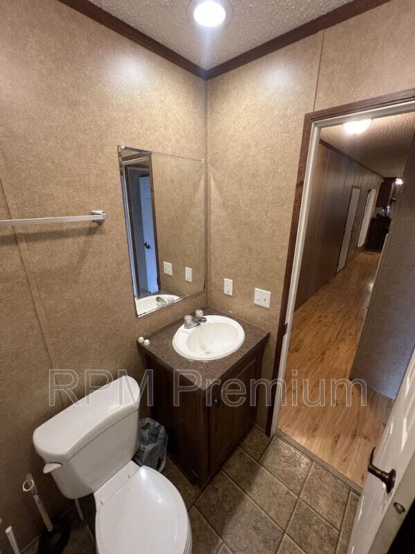 Building Photo - 5510 Lavey Ln