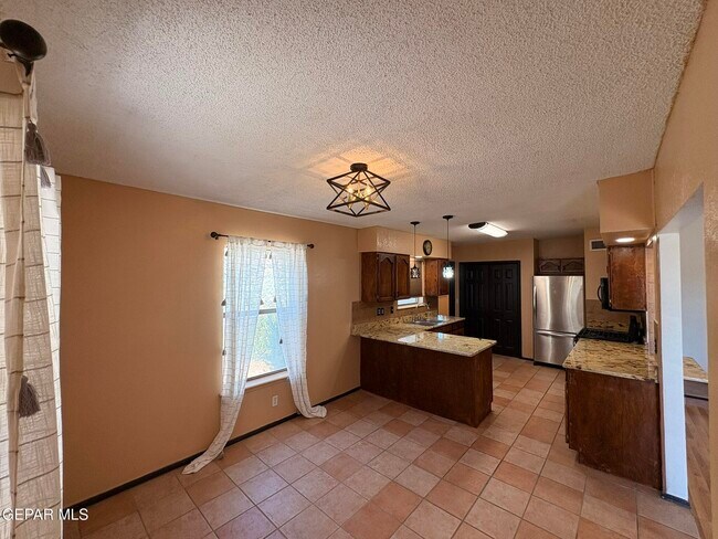 Building Photo - 7148 Villa Hermosa Dr