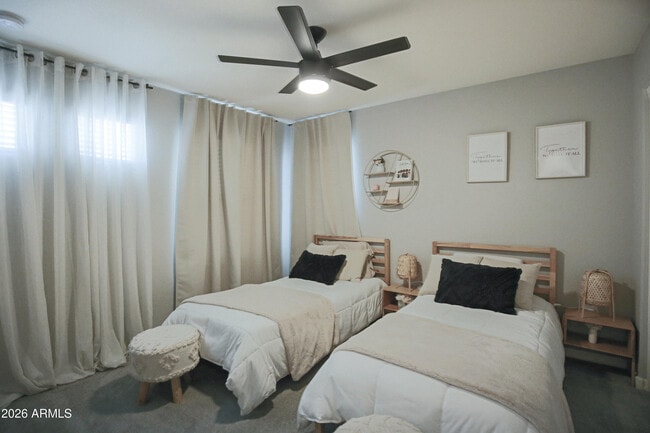 Building Photo - 8820 W Lamar Rd