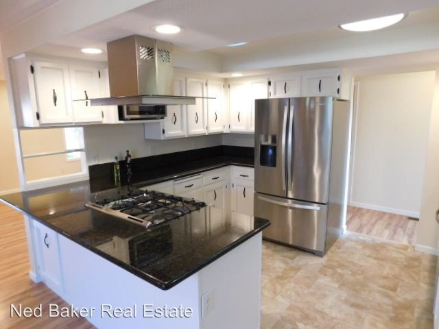 Building Photo - 3 br, 2 bath House - 3678 Silverstone Dr NE