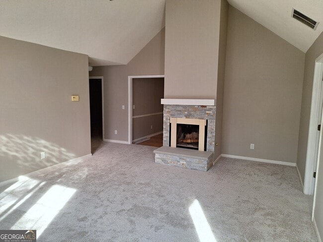 Building Photo - 41 Sandstone Ln