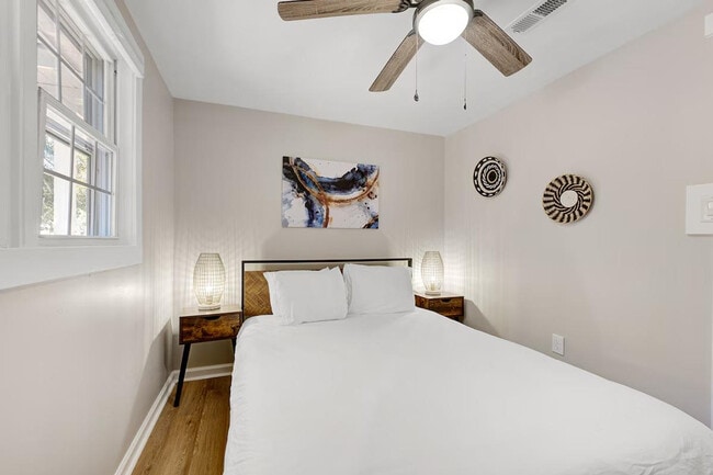 Building Photo - 4737 Aster Dr