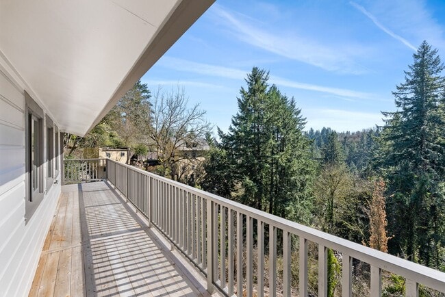 Building Photo - Freshly Remodeled Stunner Perched on the H...