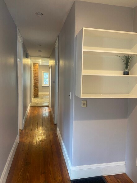 Building Photo - 11 Edison Grn