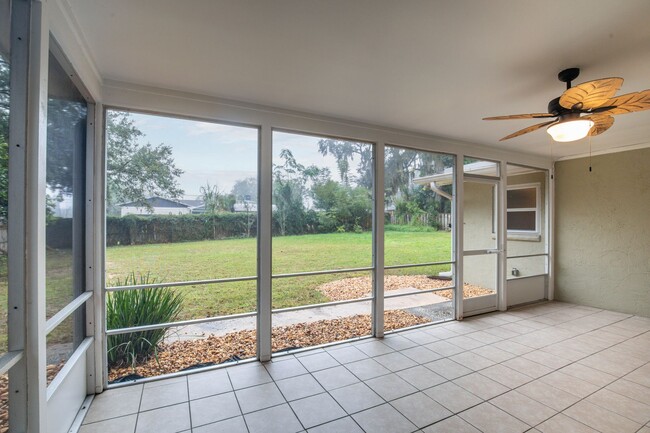 Building Photo - BEAUTIFUL 3 BEDROOMS SINGLE FAMILY HOME LO...