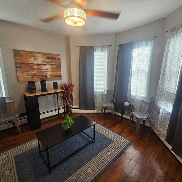 Building Photo - 56 Longmont St