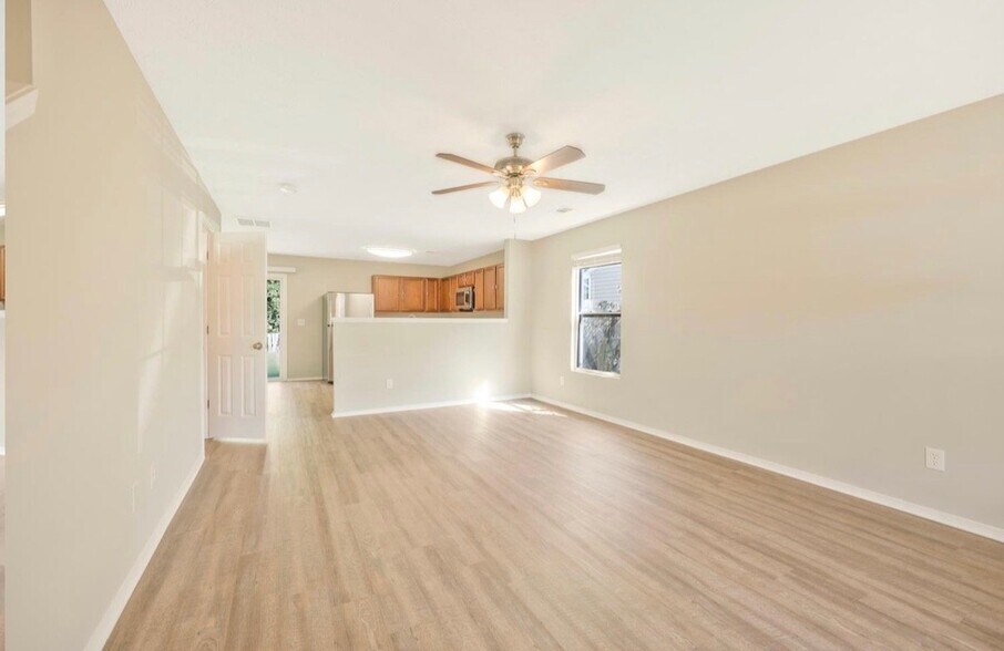 Building Photo - 2737 Thornton Grove Blvd