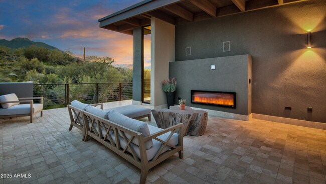 Building Photo - 6525 E Cave Creek Rd