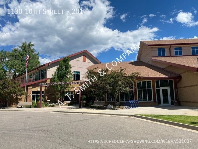 Building Photo - 1130 10th St