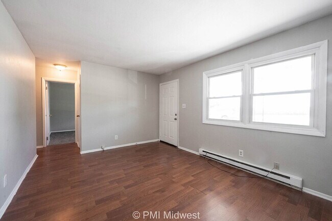 Building Photo - "Charming 2-Bedroom Retreat in New Palestine - 800 Sq Ft of Comfort!"