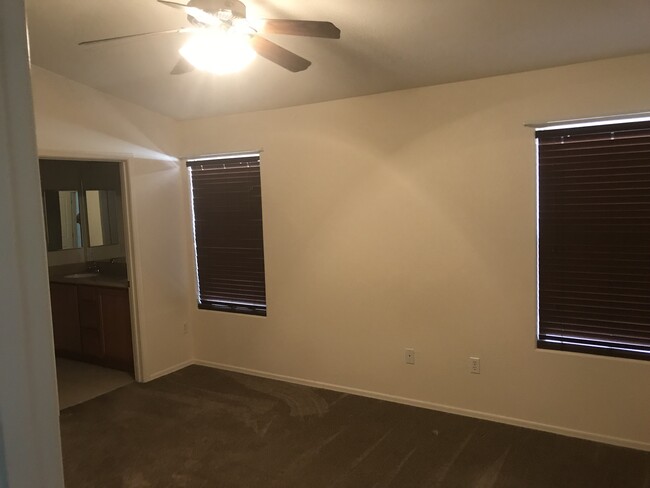 Master Bedroom - 7352 E Weeping Willow Dr