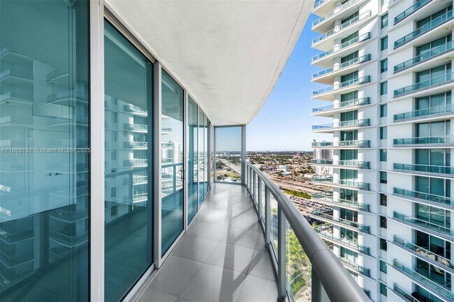 Building Photo - 888 Biscayne Blvd