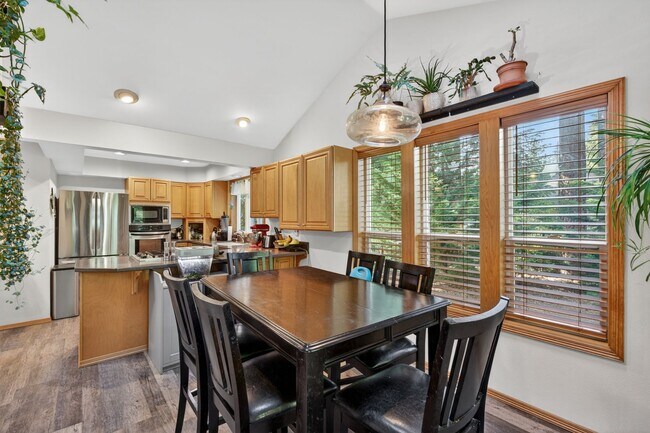 Building Photo - Coastal Elegance Near Sunrise Beach: Luxury 3BR/2.5BA Gig Harbor Home