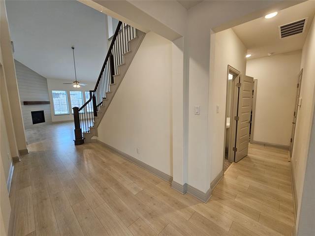 Building Photo - 3216 Southampton Dr