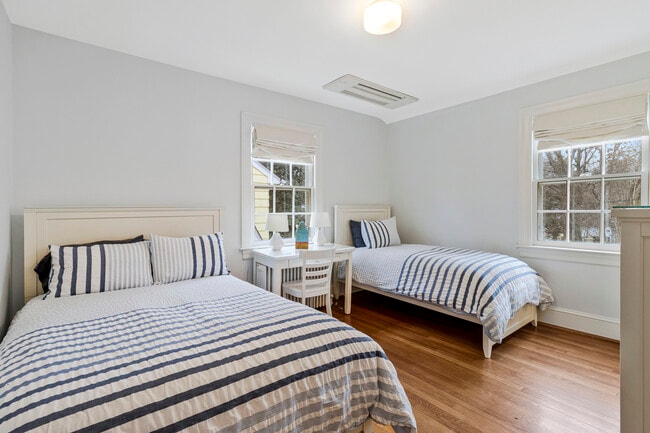 Building Photo - 5334 Nebraska Ave NW