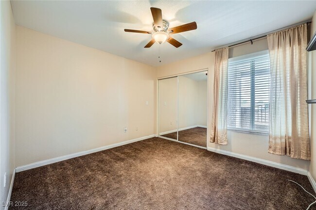 Building Photo - 4400 S Jones Blvd