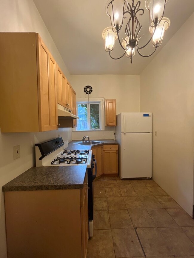 Building Photo - 2110 Walnut St