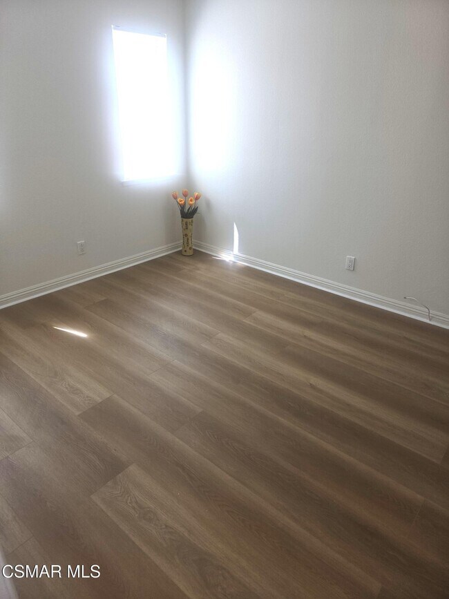 Building Photo - 13901 Olive View Ln