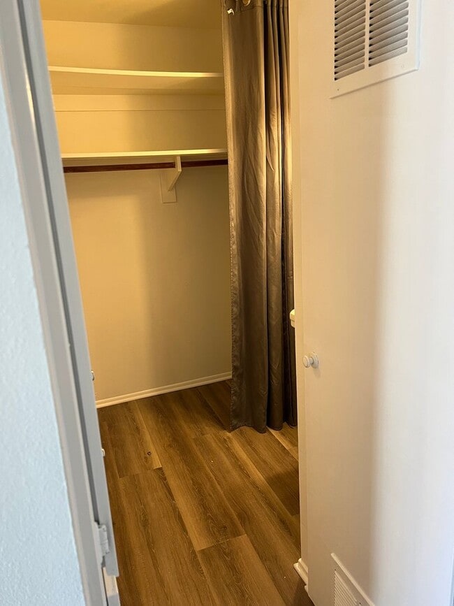 Building Photo - Upstairs Studio Condo in Huntington Harbor...