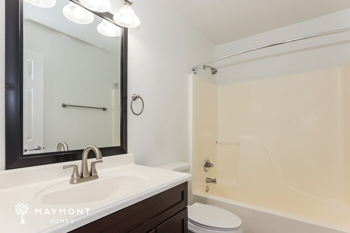 Building Photo - 11234 E Sunland Ave