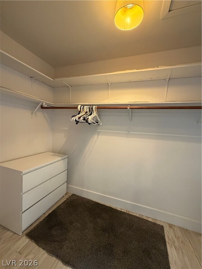 Building Photo - 3988 Delos Dr