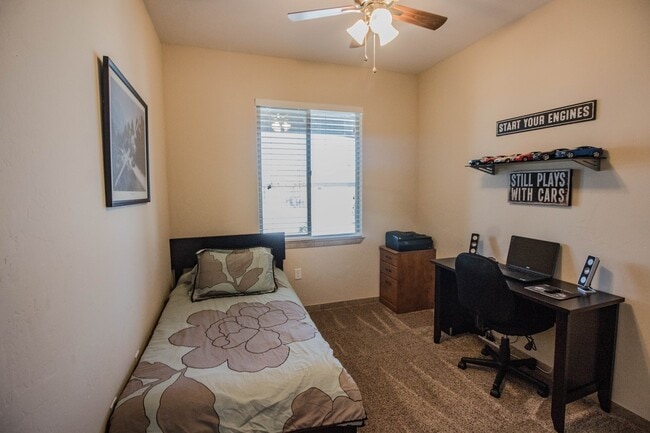 Building Photo - Spacious, Charming Home