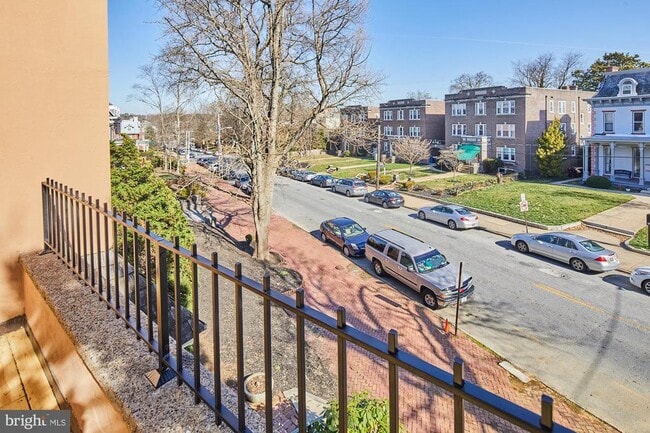 Building Photo - 1400 Delaware Ave