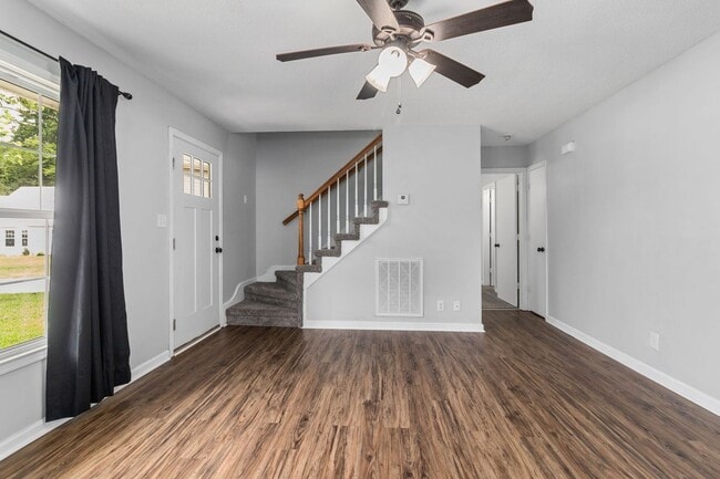 Building Photo - 1591 Barrett Dr