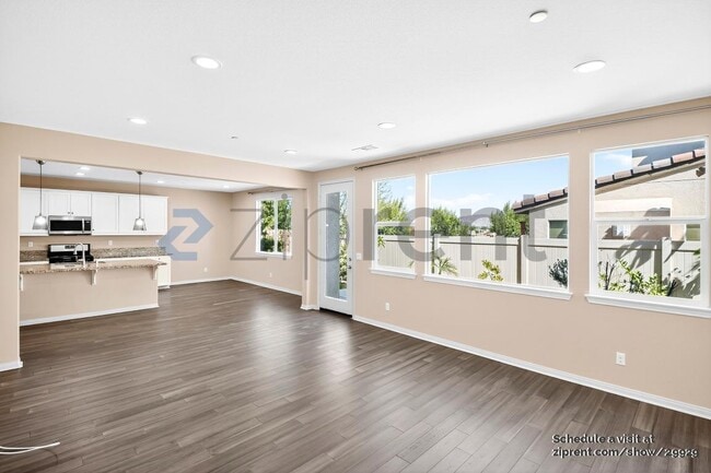 Building Photo - 2409 Via Alicante