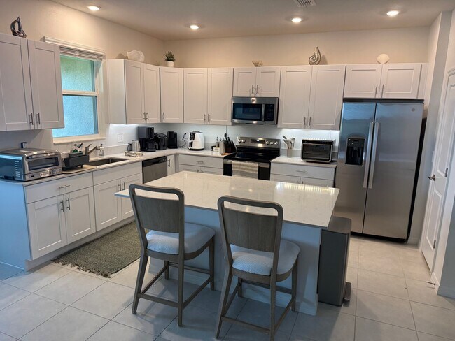 Building Photo - 9276 Bonita Mar Dr