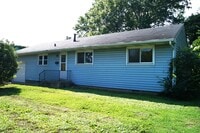 Building Photo - Huntington 05