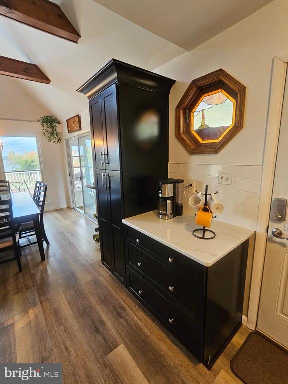 Building Photo - 82 Basin Rd