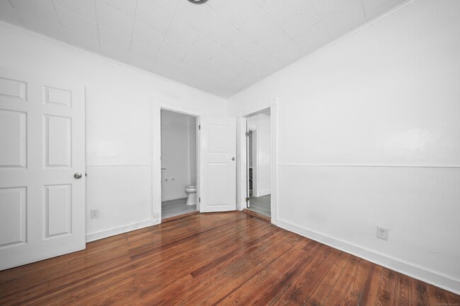 Building Photo - 25 Wolcott St