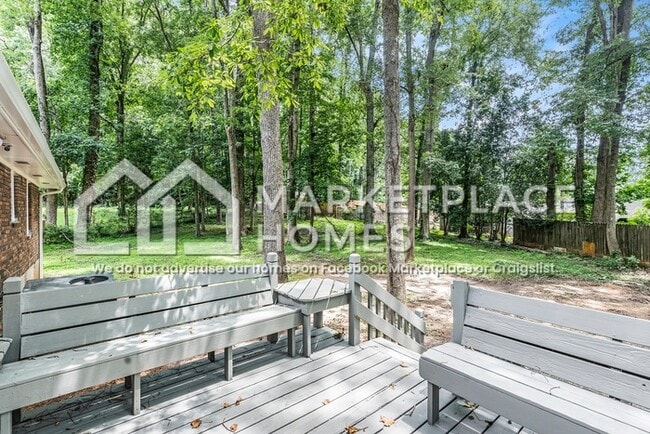 Building Photo - 5946 Shady Ln Cir