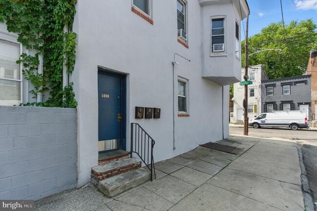 Primary Photo - 5000 Master St