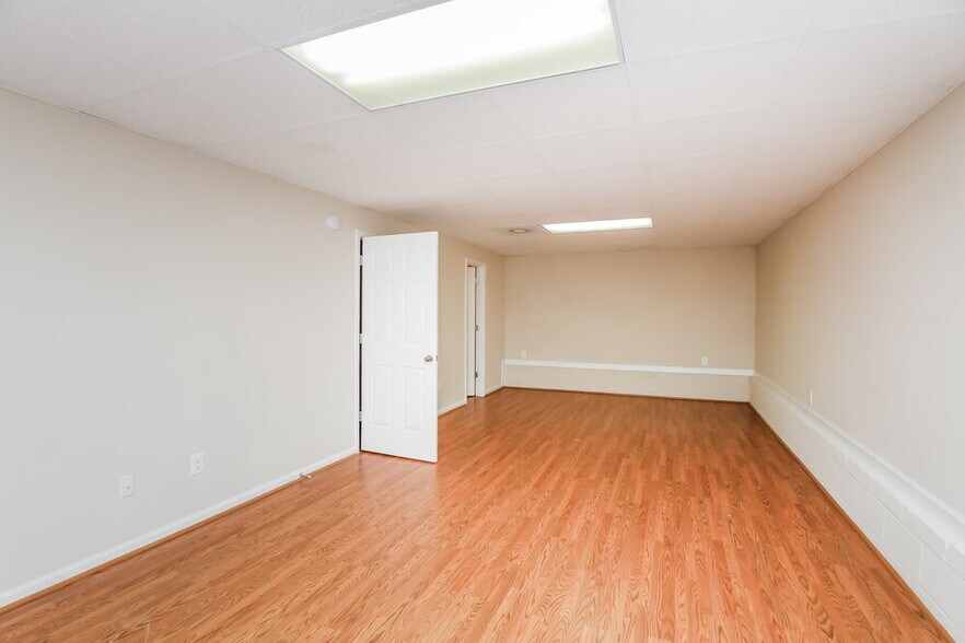 Building Photo - 312 Gun Range Rd