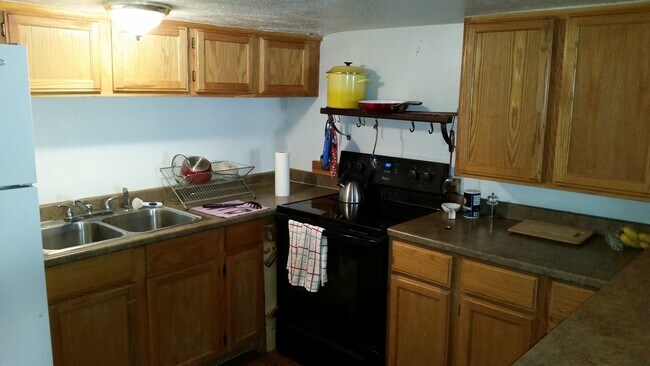 Building Photo - 1051 Glenwood Ave SE