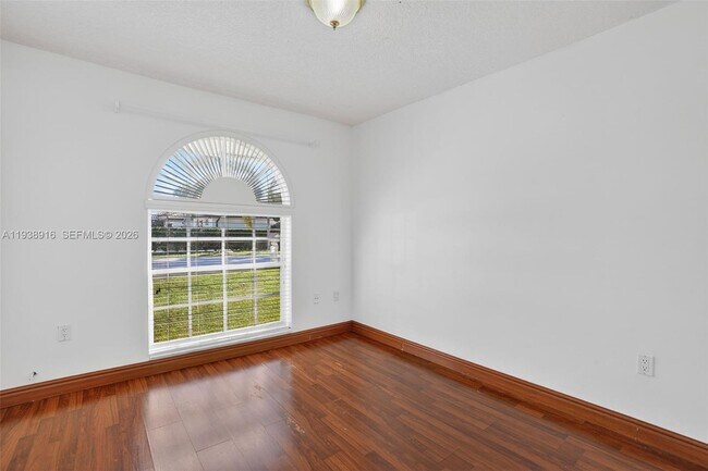 Building Photo - 14300 SW 152nd Pl