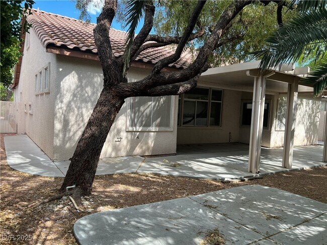 Building Photo - 2855 Grande Valley Dr