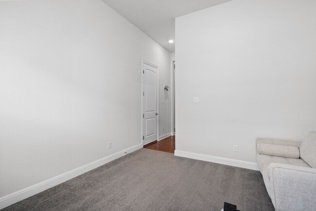Building Photo - 129 Smokebush Trail