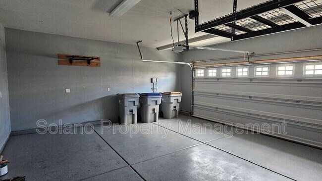 Building Photo - 1205 Niemann St