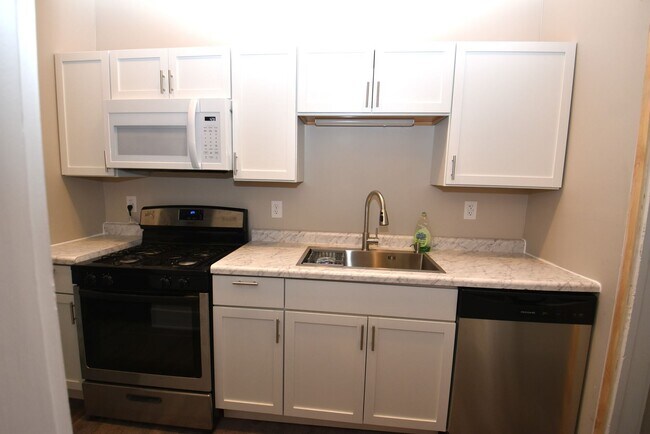 Building Photo - 434 W Lawrence St