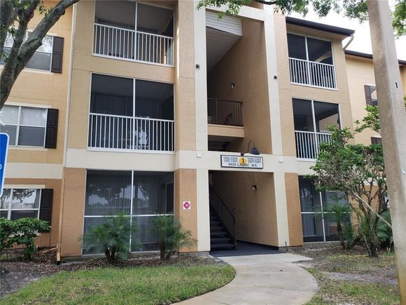 Building Photo - 8939 Latrec Ave