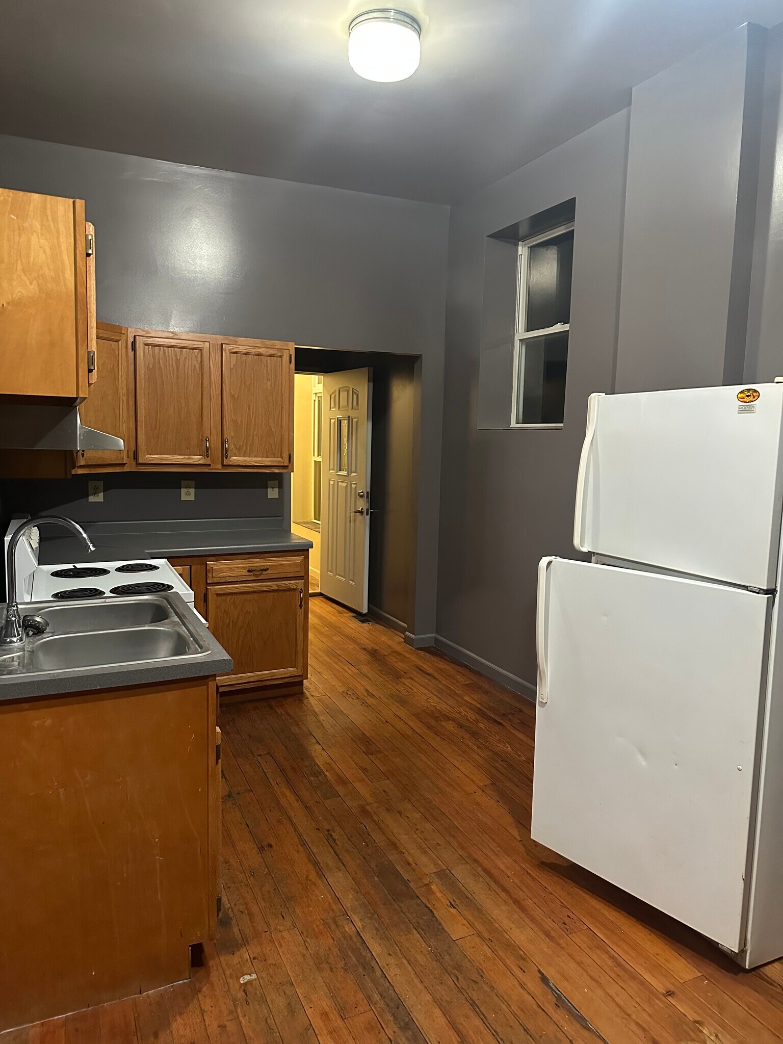 Building Photo - 998 IL-96