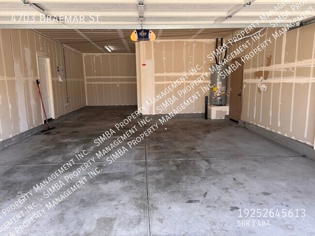 Building Photo - 4703 Braemar St