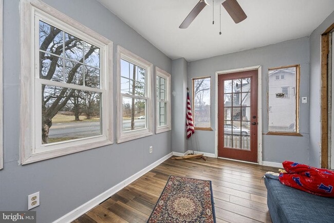 Building Photo - 934 Paoli Pike