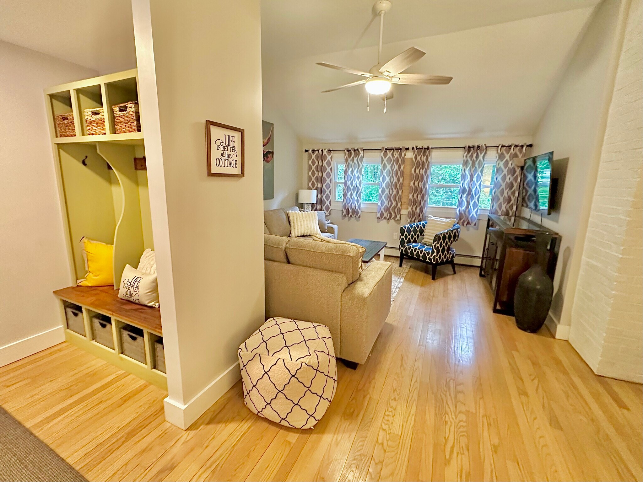 Entryway - 629 Storrs Rd
