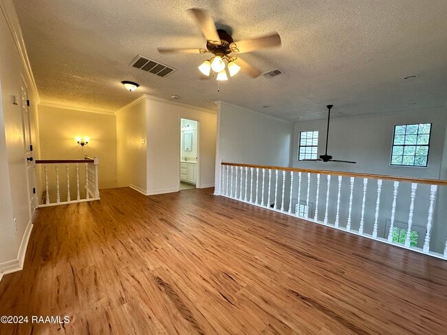 Building Photo - 104 Ambiance Cir